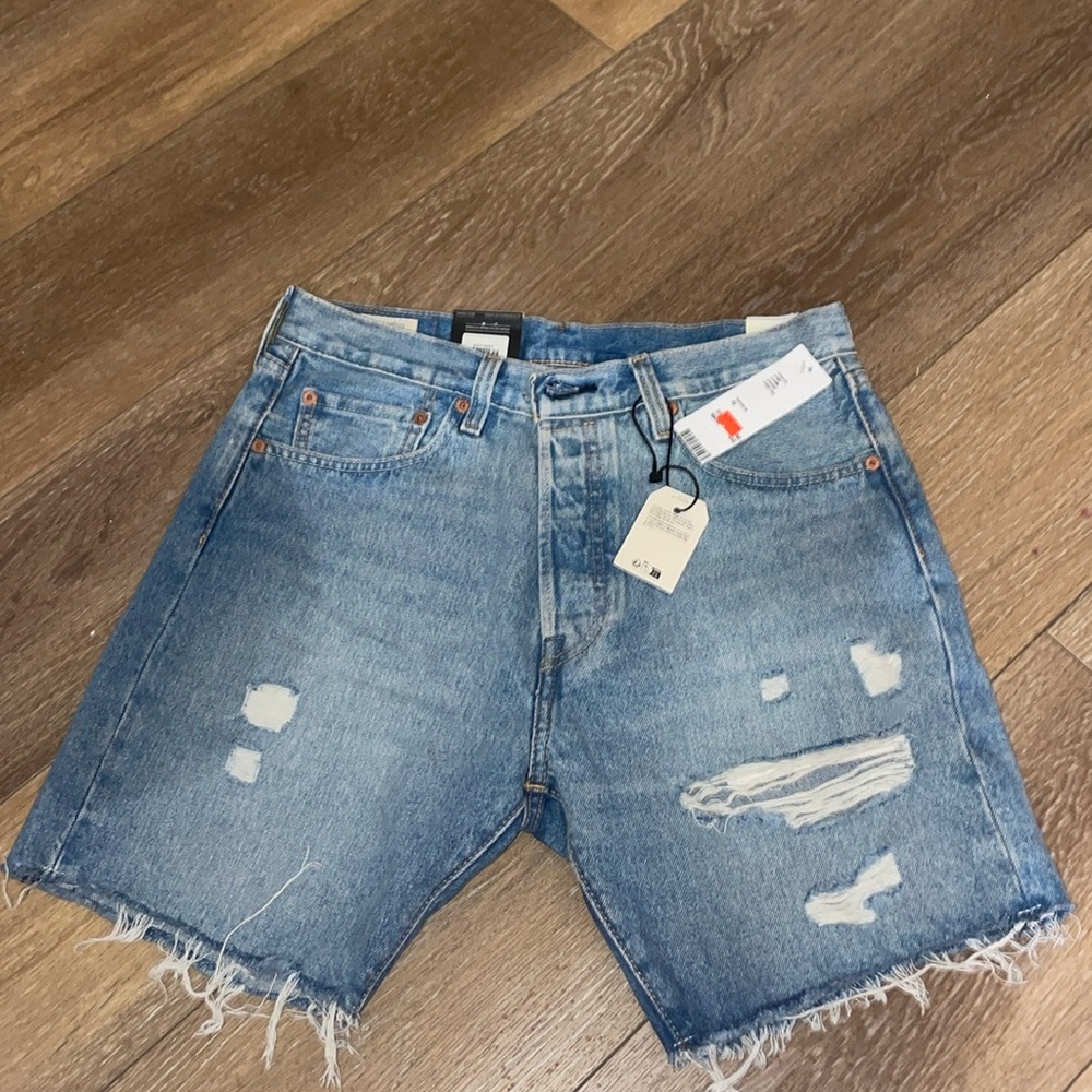 Women’s Levi shorts